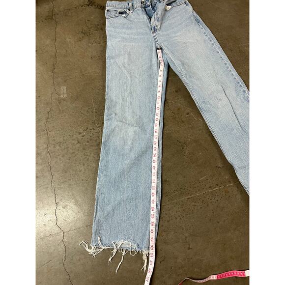 Abercrombie & Fitch - 90s Relaxed Raw Hem / 30XL/ Light wash - Picture 5 of 9